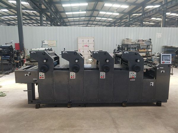 47-56 四色印刷機.jpg